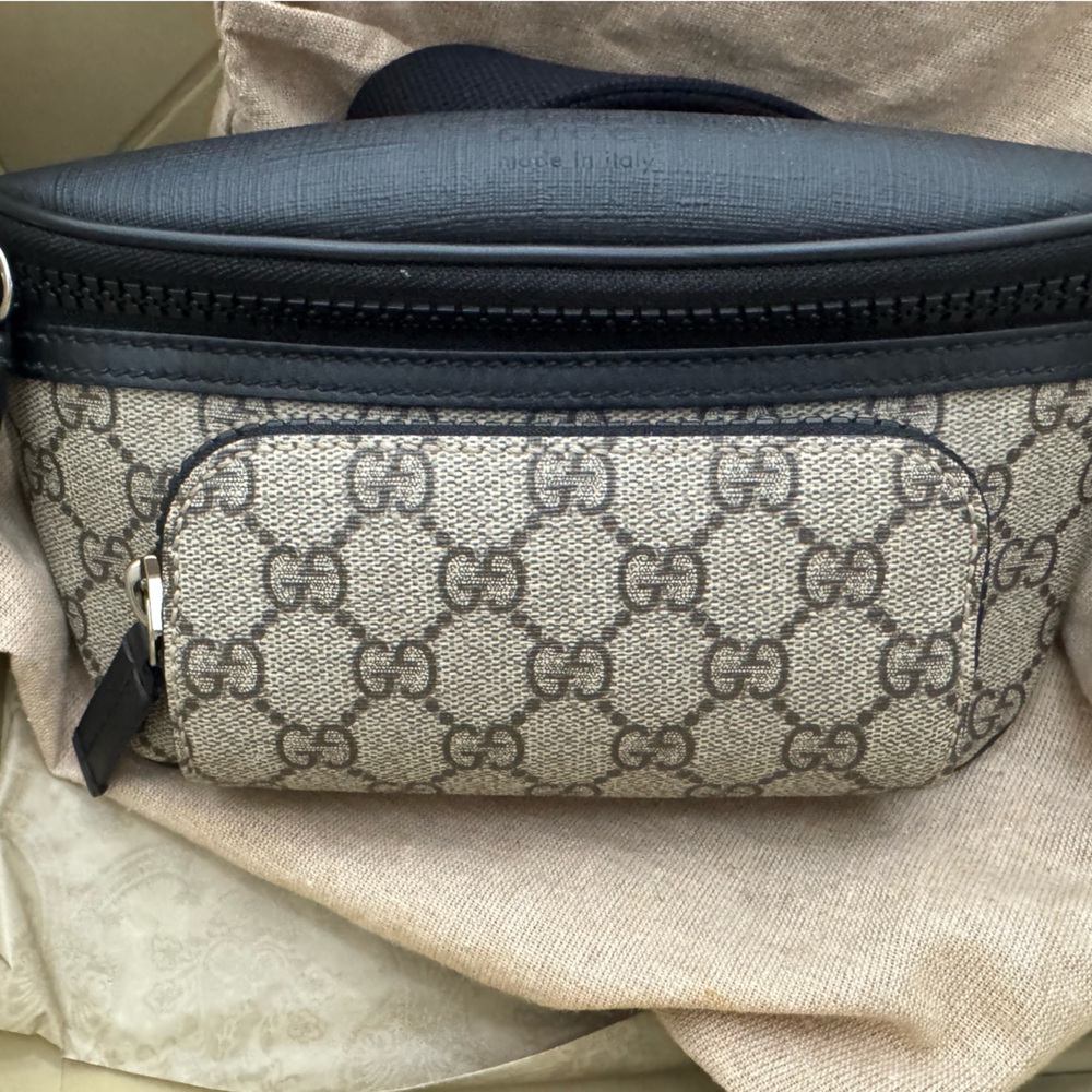 Gucci Black and Cream Belt Bag